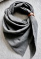 Model Berlin scarf